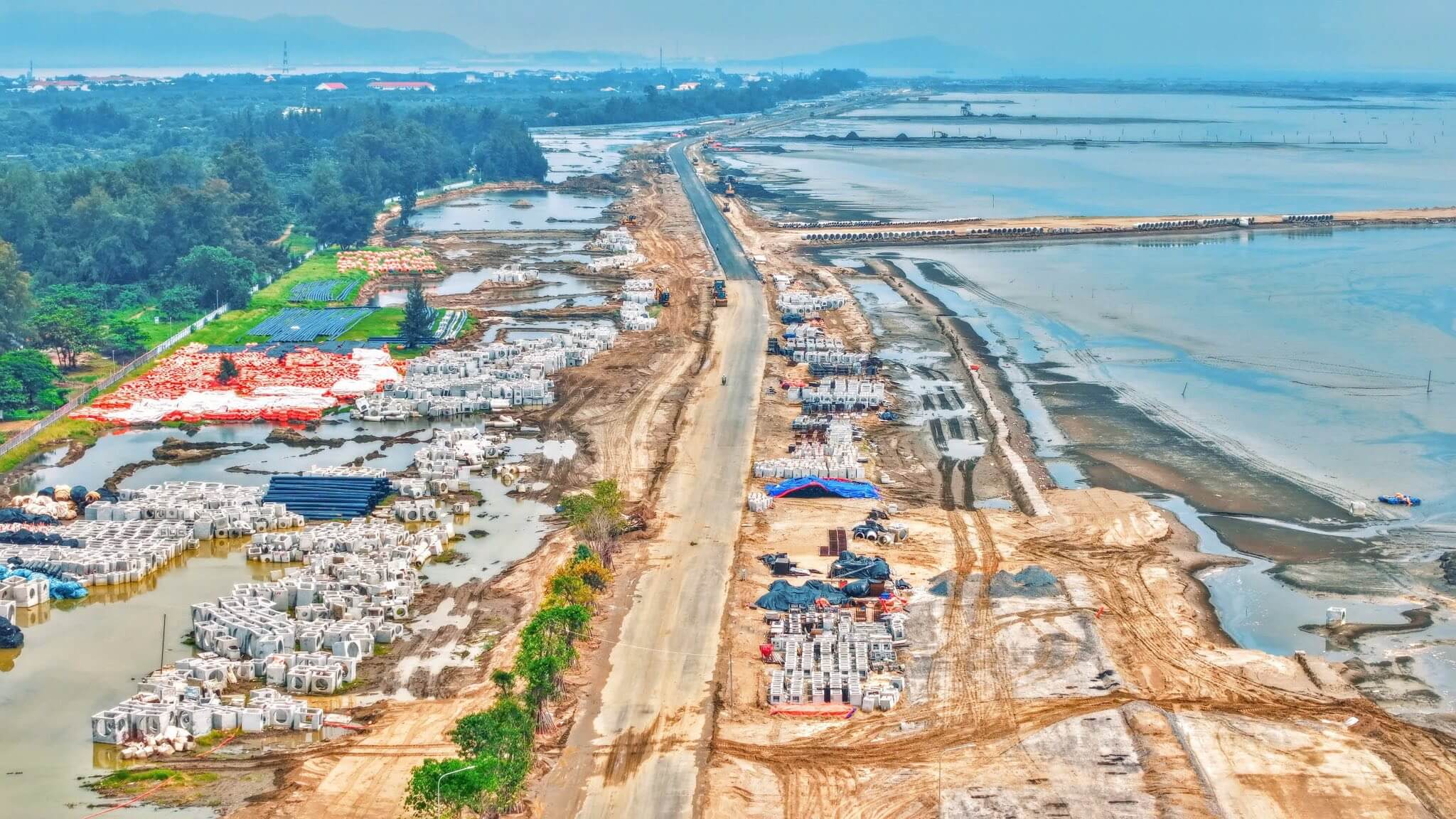 tiến độ Vinhomes Cần Giờ tháng 10/2025.