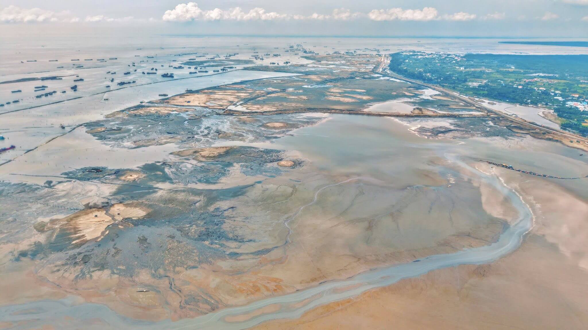 tiến độ Vinhomes Cần Giờ tháng 10/2025.